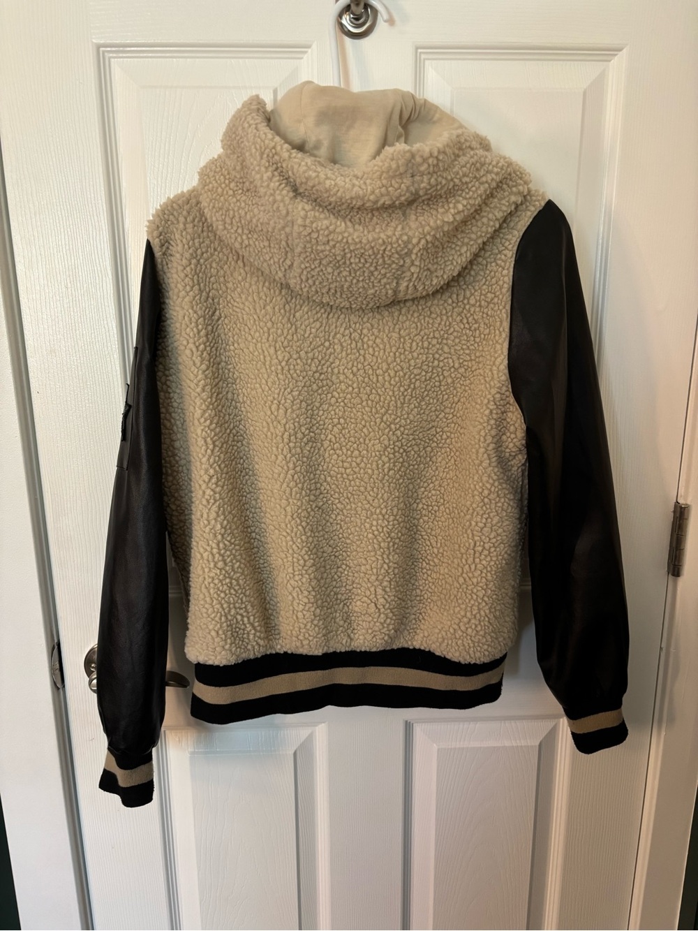 Steve Madden Sherpa Faux Leather Sleeve Hooded Jacket Small - Picture 6 of 11